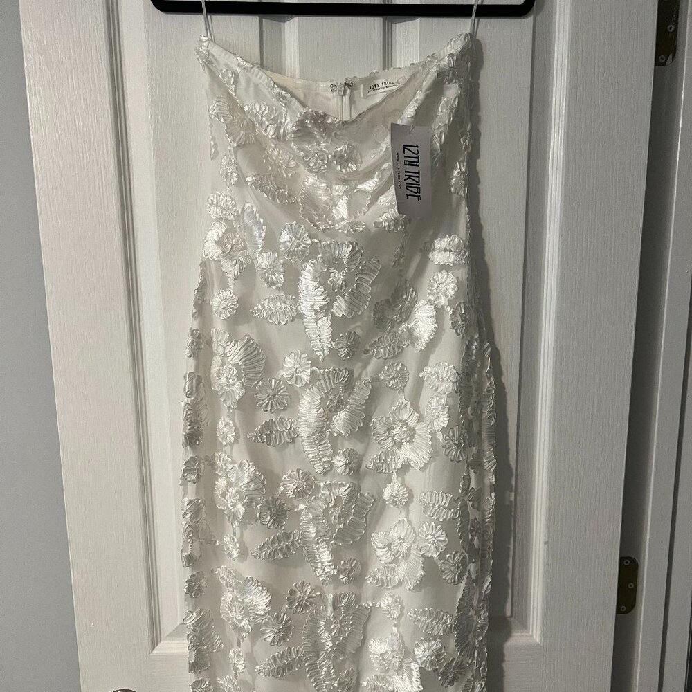 White Floral Textured Strapless Dress